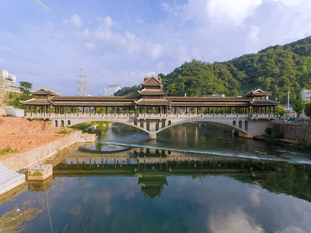 9.鳳凰風(fēng)、雪、雨、霧橋 首圖.jpg